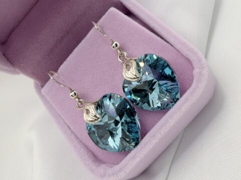 Ασημένια σκουλαρίκια Swarovski /light blue καρδούλες